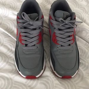 Nike Air Max size 5 youth